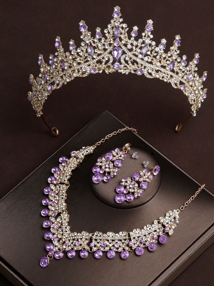 Bridal-Crown-Necklace-And-Earrings-Set-Delicate-Wedding-4-Piece-Jewelry-Set-For-Ladies-Perfect-Accessory-Combo-For-Wedding-Parties.jpeg